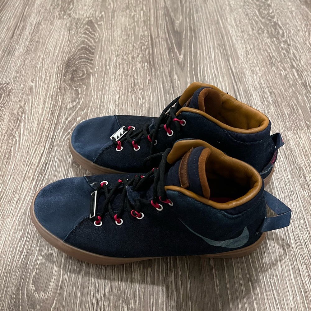 Nike shoes